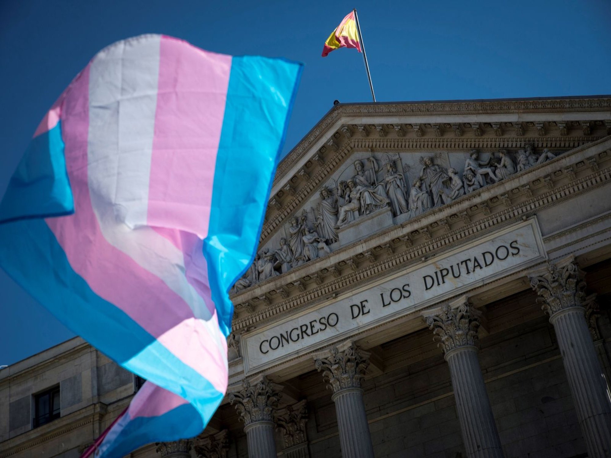 aprueban ley trans en España